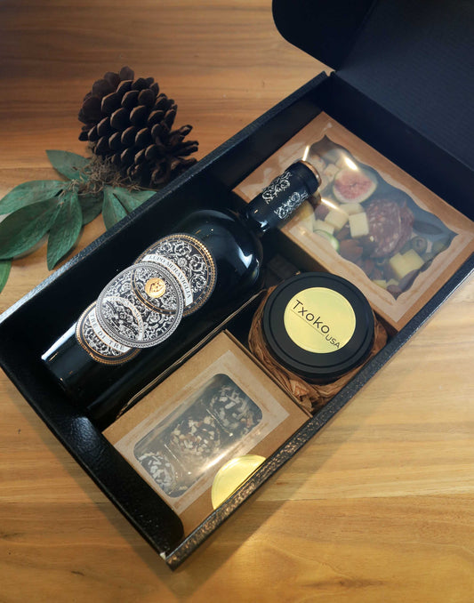 The Epicurean Collection: Holiday Gift Box